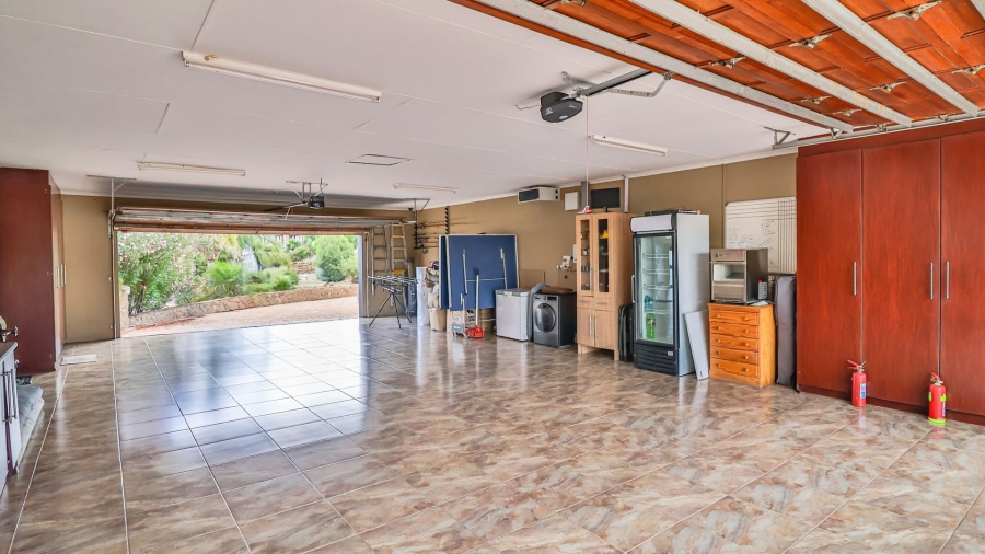 5 Bedroom Property for Sale in Oranjeville Free State